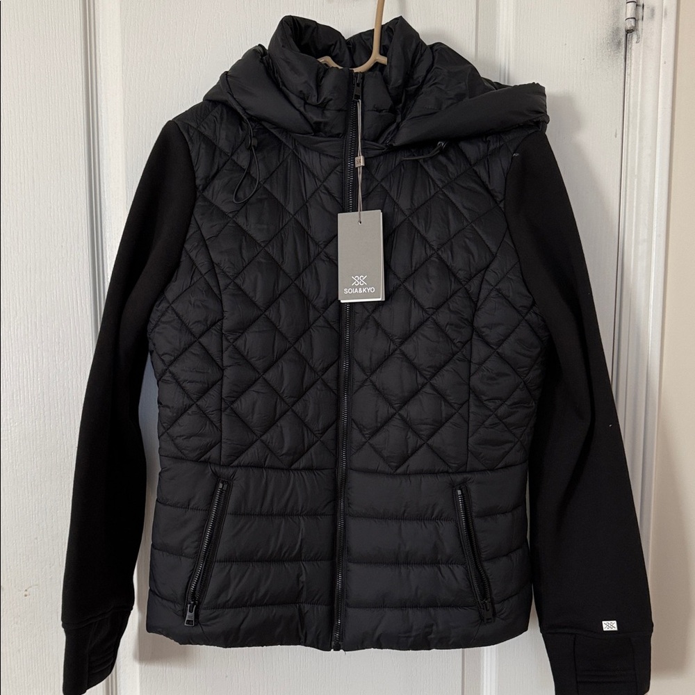 SOIA & KYO
Alyssa Quilted Puffer Jacket